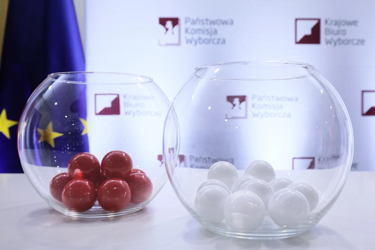 Rafał Trzaskowski z dużą przewagą w drugiej turze w Warszawie, Jacek Majchrowski minimalnie prowadzi w Krakowie, a Jarosław Wałęsa odjeżdża konkurentom w Gdańsku - wynika z najnowszego sondażu "Polska The Times".