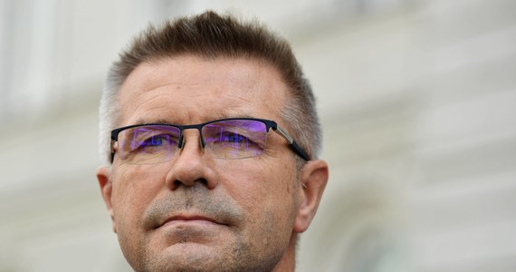 Poseł PiS Dominik Tarczyński musi przeprosić Bogdana Wentę - kandydata na prezydenta Kielc. Tak zdecydował sąd.
