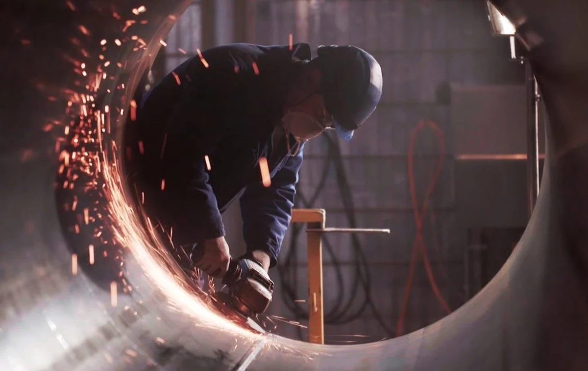 Austria wstrzymuje prace nad przepisami, które mają uderzyć w Nord Stream 2. Jak ustaliła dziennikarka RMF FM w Brukseli - Wiedeń chce wystąpić o kolejną analizę prawną tylko po to, żeby przedłużyć o kilka miesięcy dyskusję nad tymi przepisami. 