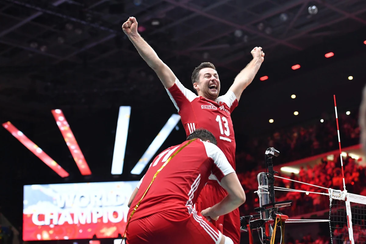 Marzenia stały się rzeczywistością! Podopieczni Vitala Heynena zostali siatkarskimi mistrzami świata. Nasza reprezentacja heroicznie walczyła od pierwszego spotkania z Portoryko aż do ostatniego gwizdka finału z Brazylią. Ci fenomenalni sportowcy zasłużyli na gorące powitanie w Polsce.  Chcesz im podziękować za wielkie emocje? Przyjedź na lotnisko Chopina w Warszawie.