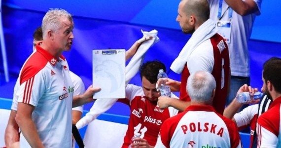 Słynący z niekonwencjonalnych metod pracy Vital Heynen został zatrudniony w roli trenera polskich siatkarzy, by przywrócić im blask i sukcesy. Ryzykant, gaduła z Belgii wywiązał się z tego już w pierwszym roku pracy, zdobywając złoty medal mistrzostw świata.