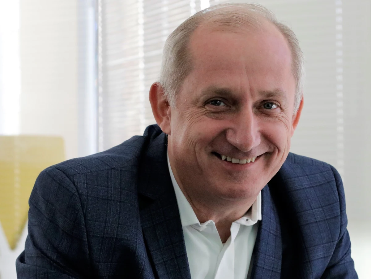 "Anna Zalewska jest w czołówce złych ministrów, do odwołania" - mówi w Porannej rozmowie w RMF FM szef klubu parlamentarnego PO Sławomir Neumann. "Rozpoczął się rok szkolny, rodzice widzą, jak „deforma” edukacji wprowadziła zamęt i chaos w szkołach" - twierdzi gość Roberta Mazurka. "Bałagan, który zostawi minister Zalewska, długo będzie się odbijał czkawką naszym dzieciakom" - dodaje polityk. 