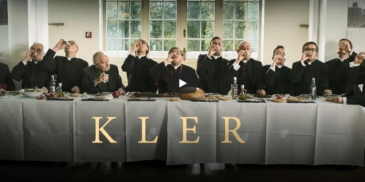 Od ostatniego piątku tylko do wczoraj film "Kler" Wojciecha Smarzowskiego zgromadził w kinach 935 357 widzów. Tym samym jest to najlepszy weekend otwarcia w historii polskiego kina. Jak podkreślają twórcy "Kleru" rzuca on światło na tematy niewygodne, trudne, często przemilczane. 