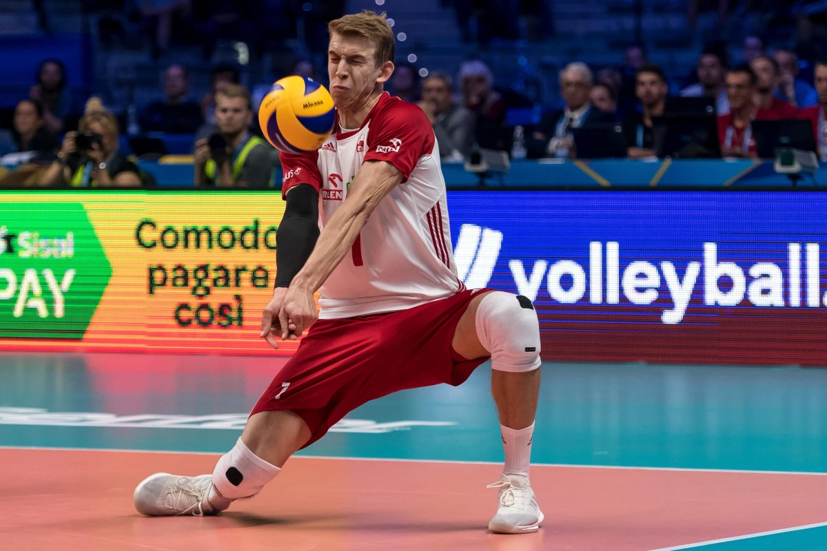 "Teraz jest chwila, żeby tym medalem nacieszyć się. Chłopaki już myślą o medalach olimpijskich. Ja na razie chcę się nacieszyć, wracam do klubu i będę skupiał się na sezonie ligowym" - przyznaje w rozmowie z RMF FM Artur Szalpuk, złoty medalista siatkarskich Mistrzostw Świata. 