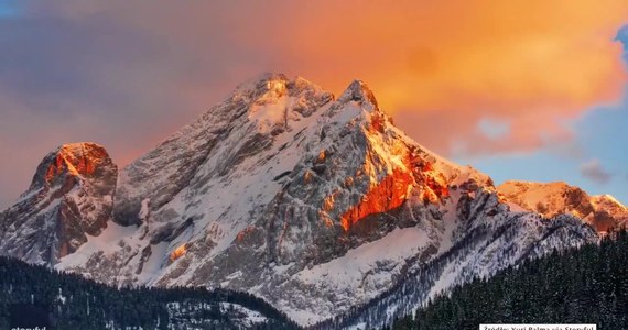Filmowiec Yuri Palma uchwycił urok Dolomitów we włoskich Alpach. Podczas czterodniowej podróży Palma zmagał się z niełatwymi warunkami pogodowymi, by uwiecznić niesamowite widoki. 
Wędrówkę zrekompensowało mu prawdziwe piękno natury.