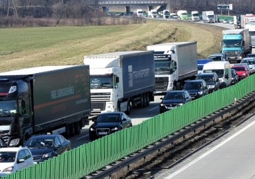 Polskie ciężarówki utkną w korkach? Jutro przymusowe postoje przed wjazdem do Niemiec