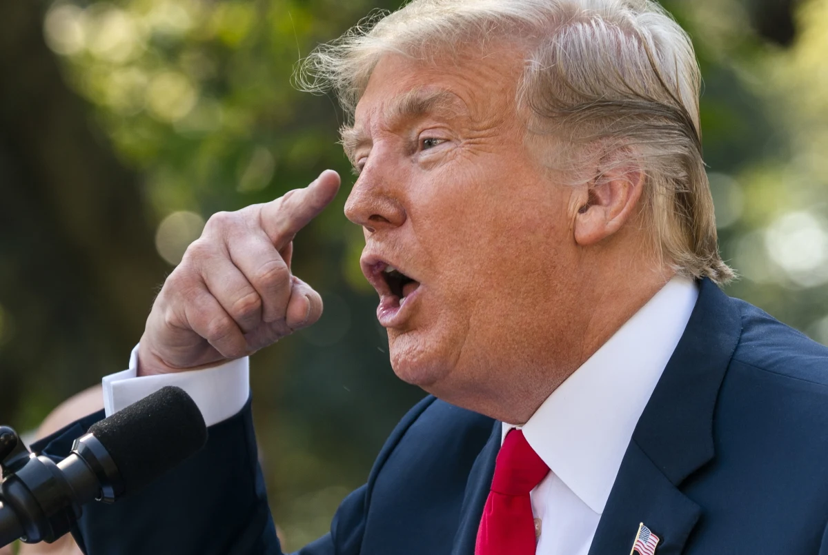 Prezydent Donald Trump znany jest z nieszablonowych wypowiedzi. Mimo to znów udało mu się zaskoczyć dziennikarzy i opinię publiczną. Tym razem obraził dziennikarkę ABC Cecilię Vegę.