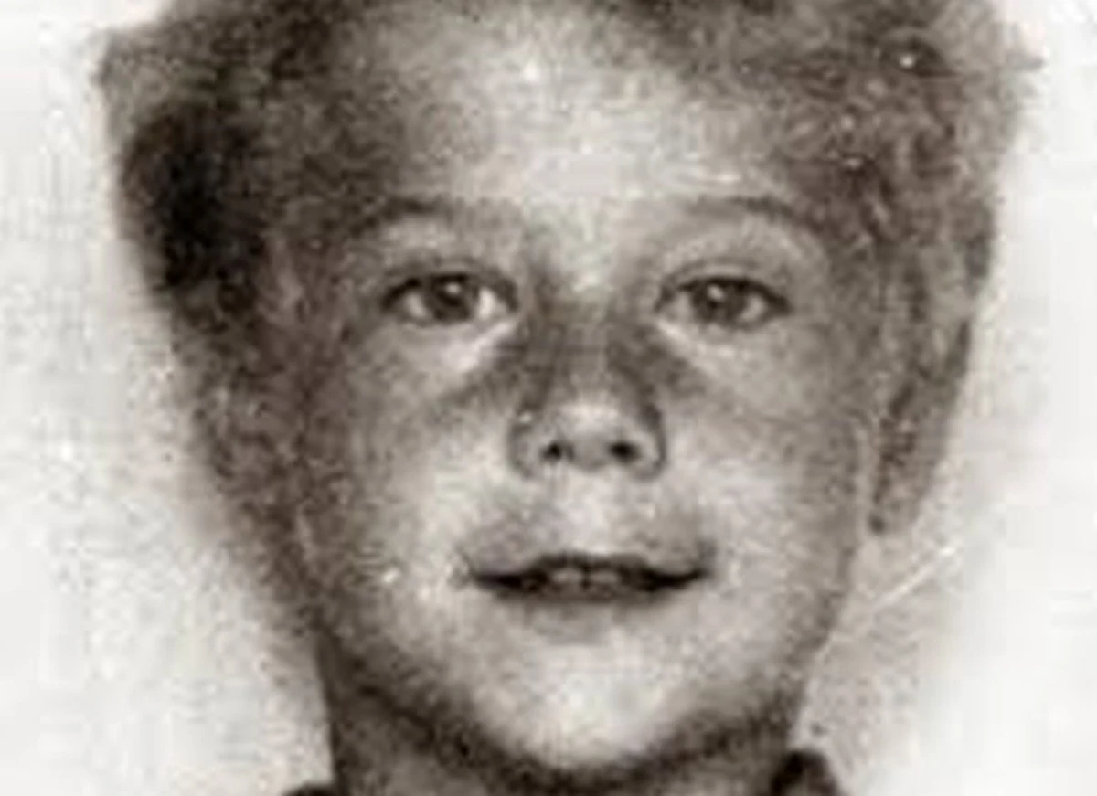 Ponad 30 lat temu zaginął 5-letni Lubos Bednar. I choć formalnie dochodzenie w sprawie zniknięcia chłopca na Słowacji zamknięto w 2008 roku, jego zdjęcie nie zniknęło z rejestru osób poszukiwanych. Na prośbę słowackich kolegów, polska policja publikuje podobiznę chłopca. 