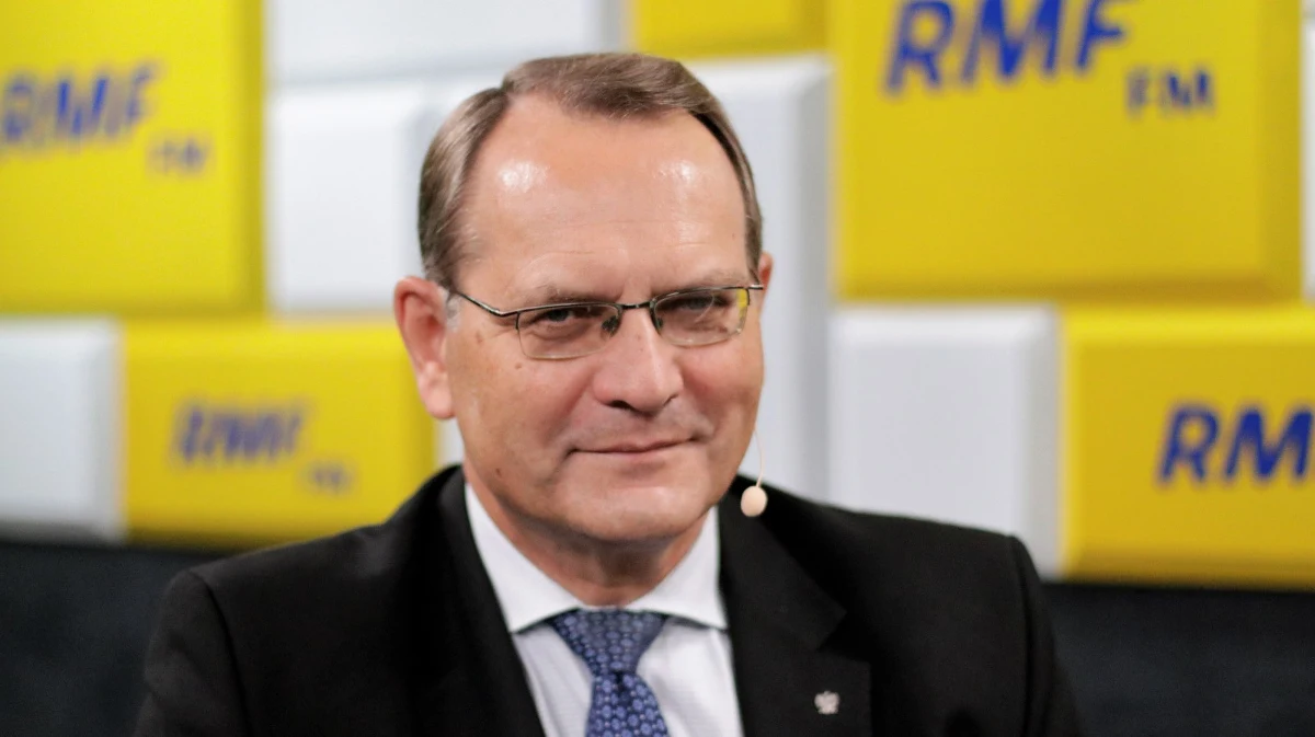 "Kto wpadł na taki pomysł, żeby wyrugować PSL ze środowiska wiejskiego? Panowie z PiS-u, to się nie uda!"  - mówi w Popołudniowej rozmowie w RMF FM Eugeniusz Kłopotek. Poseł Polskiego Stronnictwa Ludowego uważa: "15 procent plus będzie w wyborach samorządowych dla PSL". Gość marcina Zaborskiego dodaje: "Dziwię się prezesowi Jarosławowi Kaczyńskiemu, że podjął walkę z Polskim Stronnictwem Ludowym. (...) Prawo i Sprawiedliwość nie będzie miało z kim rządzić". I zapewnia: "Jest wyraźnie powiedziane stanowisko PSL-u: nie ma mowy o koalicji z PiS. Po pierwsze to partia antysamorządowa, po drugie chce za wszelką cenę wyrugować PSL ze wsi i małych miasteczek, a po trzecie nie można tak kłamać jak premier Morawiecki. Licznik bije w tej chwili 103 kłamstwa". 