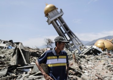 Indonezja: Tragiczny bilans ofiar trzęsienia ziemi i tsunami