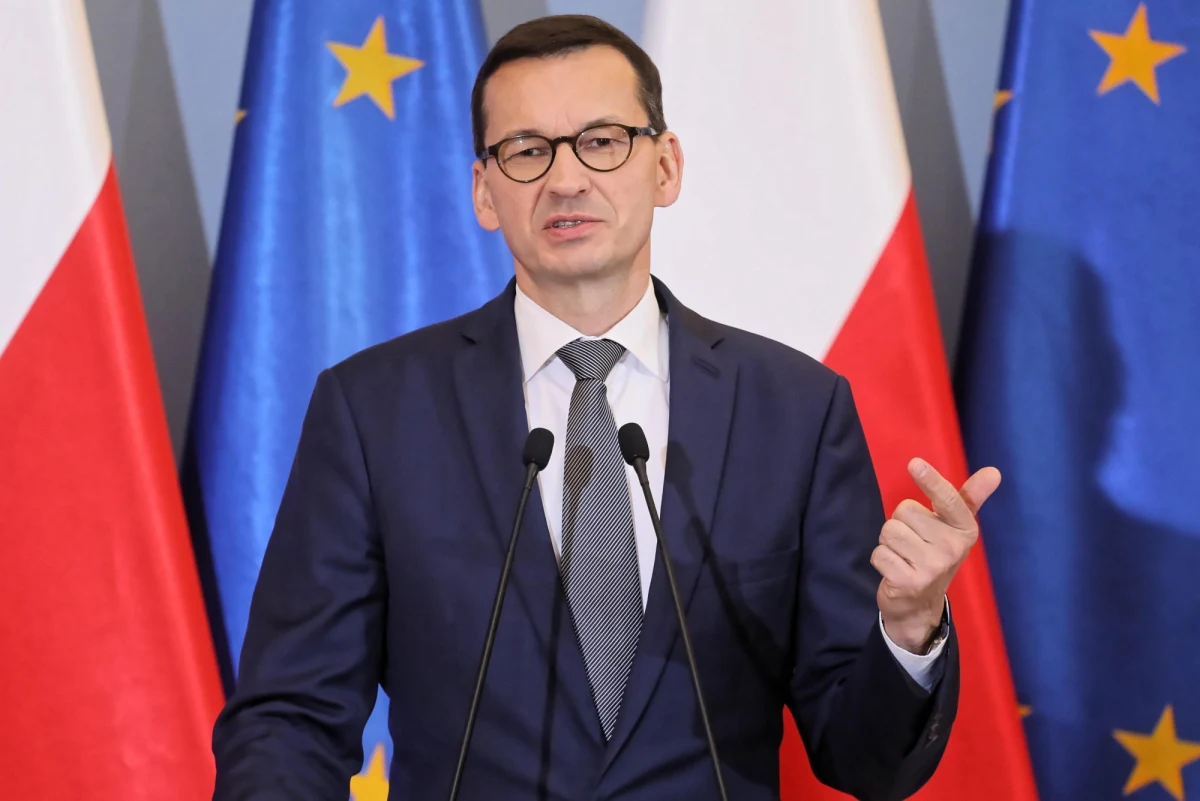 Portal TVN24.pl opublikował dwa nieznane wątki z taśm zarejestrowanych w restauracji "Sowa i Przyjaciele" wiosną 2013 roku. Spotkali się wtedy Mateusz Morawiecki (wówczas szef WZ WBK), Zbigniew Jagiełło (prezes PKO BP), szef PGE Krzysztof Kilian i jego zastępczyni Bogusława Matuszewska.