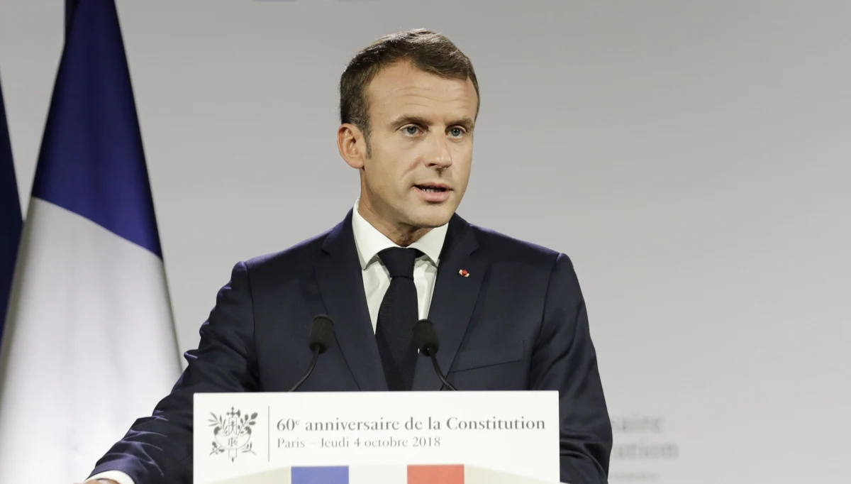 Ten incydent z pewnością nie pomoże w poprawieniu reputacji Emmanuela Macrona nazywanego "prezydentem bogatych". Głowa państwa francuskiego powiedział jednej z emerytek narzekających, by "przestała narzekać".