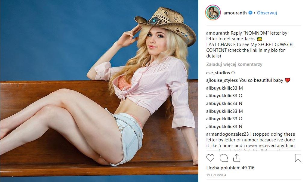 Photos tier free platinum amouranth Amouranth Banned