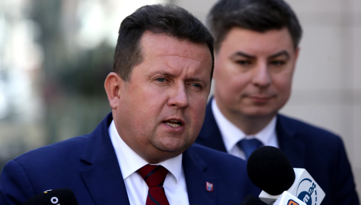 ​Prezydent Legionowa Roman Smogorzewski nie jest już członkiem Platformy Obywatelskiej. Zrezygnował z członkostwa, a rezygnacja została natychmiast przyjęta - dowiedział się reporter RMF FM. To skutek seksistowskiego wystąpienia Smogorzewskiego podczas prezentacji kandydatów na radnych z jego komitetu.