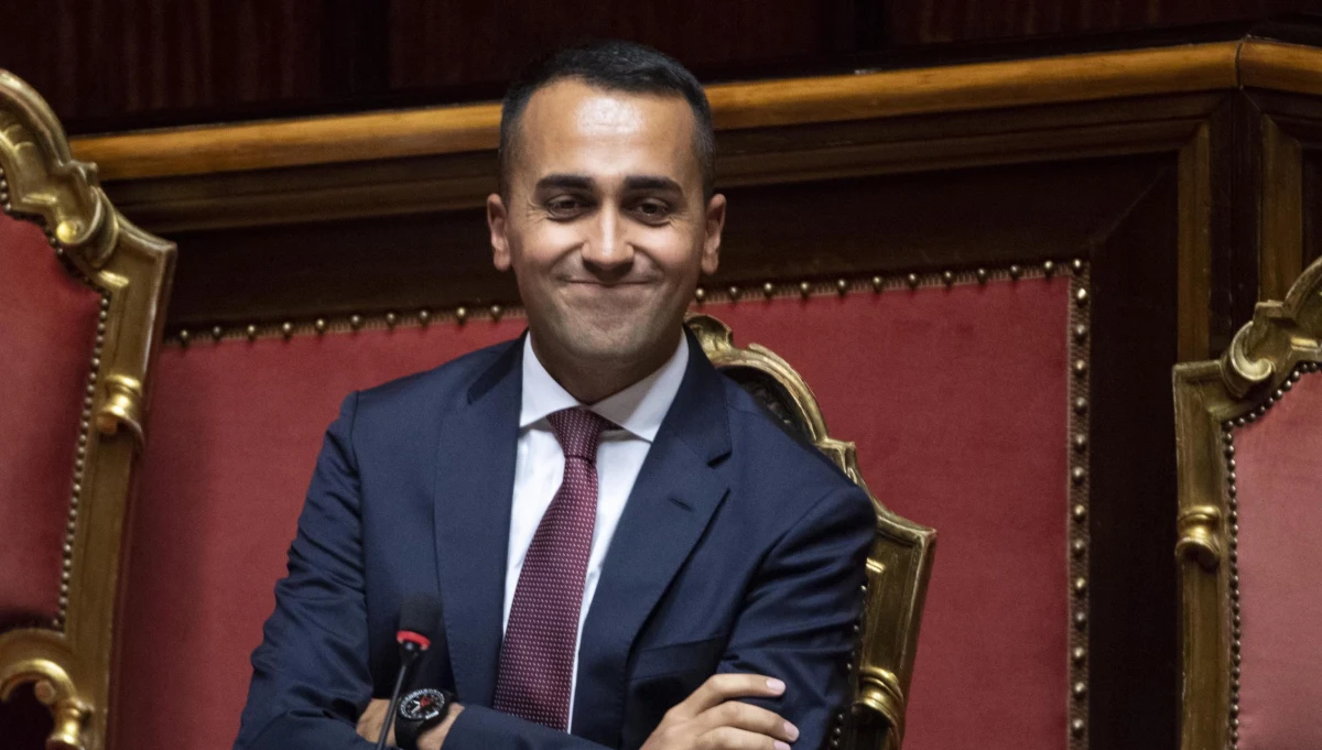 ​Włoski wicepremier Luigi Di Maio z Ruchu Pięciu Gwiazd powiedział w Rzymie, że Unia Europejska z obecnymi władzami będzie "skończona" za pół roku. Wyraził opinię, że majowe wybory do Parlamentu Europejskiego przyniosą polityczne "trzęsienie ziemi".