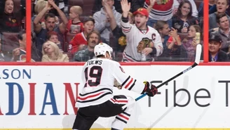 Hat-trick Jonathana Toewsa zapewnił wygraną w dogrywce Blackhawks