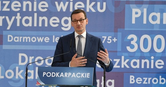 ​Staramy się naprawiać Rzeczpospolitą w sposób realny i widoczny; w wyniku usprawnienia instytucji państwa, uszczelnienia systemu podatkowego, nie tylko VAT, ale też CIT i PIT, do samorządów wpływa dużo więcej pieniędzy - mówił premier Mateusz Morawiecki podczas konwencji regionalnej PiS.