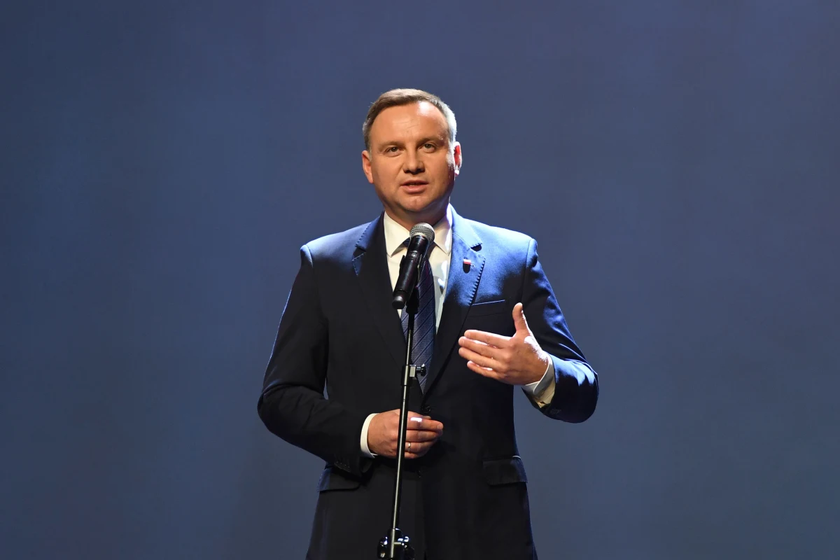 Już w środę o 11:00 Andrzej Duda odbierze ślubowania kolejnych sędziów Sądu Najwyższego. Do ich zaprzysiężenia dojdzie ledwo dwa dni po otrzymaniu przez prezydenta odpowiednich uchwał Krajowej Rady Sądownictwa. Czas ma teraz w wojnie o Sąd Najwyższy znaczenie kluczowe.
