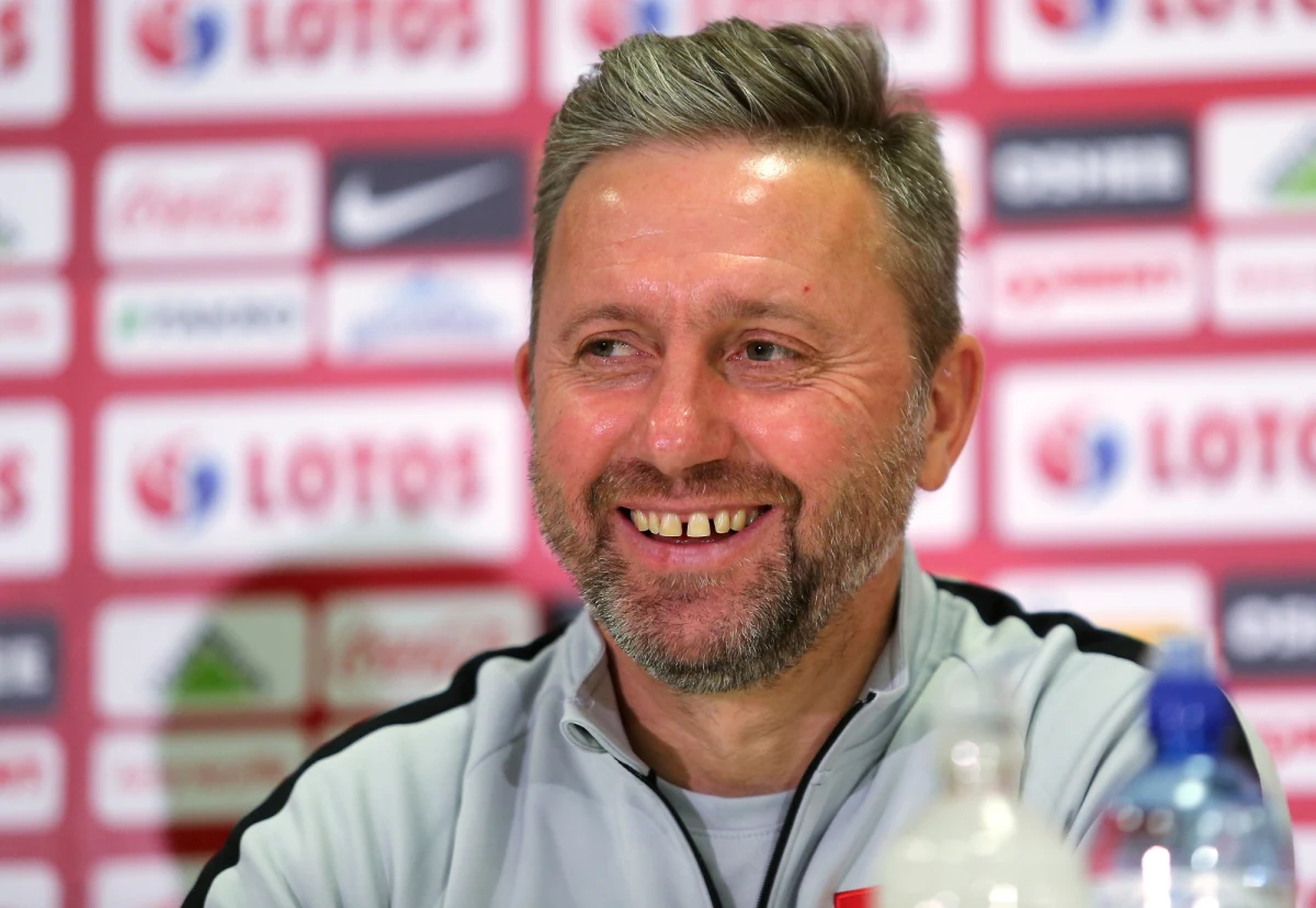 "Szanujemy każdego rywala, wiemy, że Portugalia bez Cristiano Ronaldo wygrała z Włochami. Gramy u siebie i chcemy wygrać" - powiedział trener polskich piłkarzy Jerzy Brzęczek. W czwartek wieczorem Polacy w Chorzowie zagrają z Portugalią w Lidze Narodów. Początek spotkania Polska - Portugalia o 20.45.