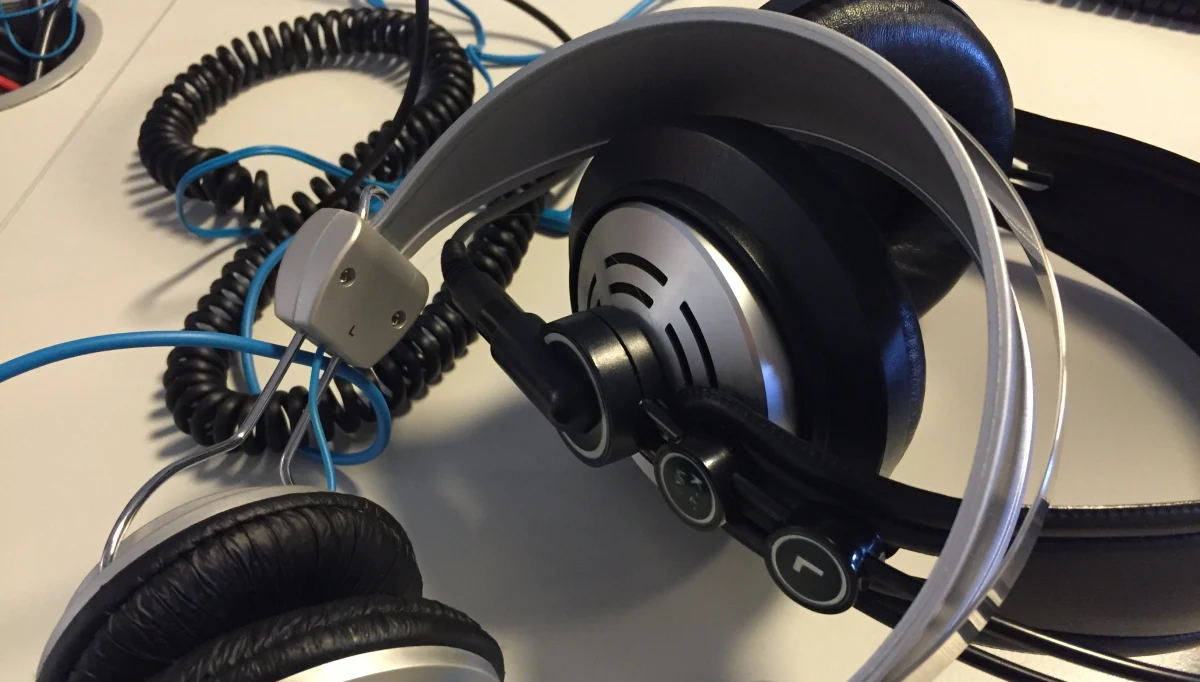 Sąd Okręgowy w Białymstoku obniżył w czwartek z roku do 6 miesięcy więzienia w zawieszeniu wyrok biznesmenowi Markowi F. oskarżonemu o podłożenie podsłuchów w dwóch firmach w Bielsku Podlaskim. Orzeczenie jest prawomocne.