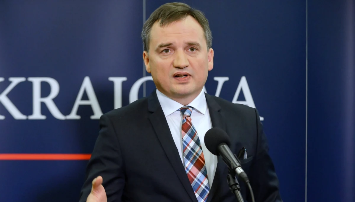 ​Minister sprawiedliwości Zbigniew Ziobro zdecydował o zawetowaniu konkluzji Rady Unii Europejskiej w sprawie stosowania Karty Praw Podstawowych Wspólnoty w 2017 roku. Weto oznacza, że dokument nie zostanie przyjęty, bo w tej sprawie wymagana jest jednomyślność.