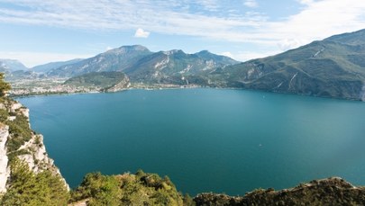 Polski nurek zaginął w Jeziorze Garda