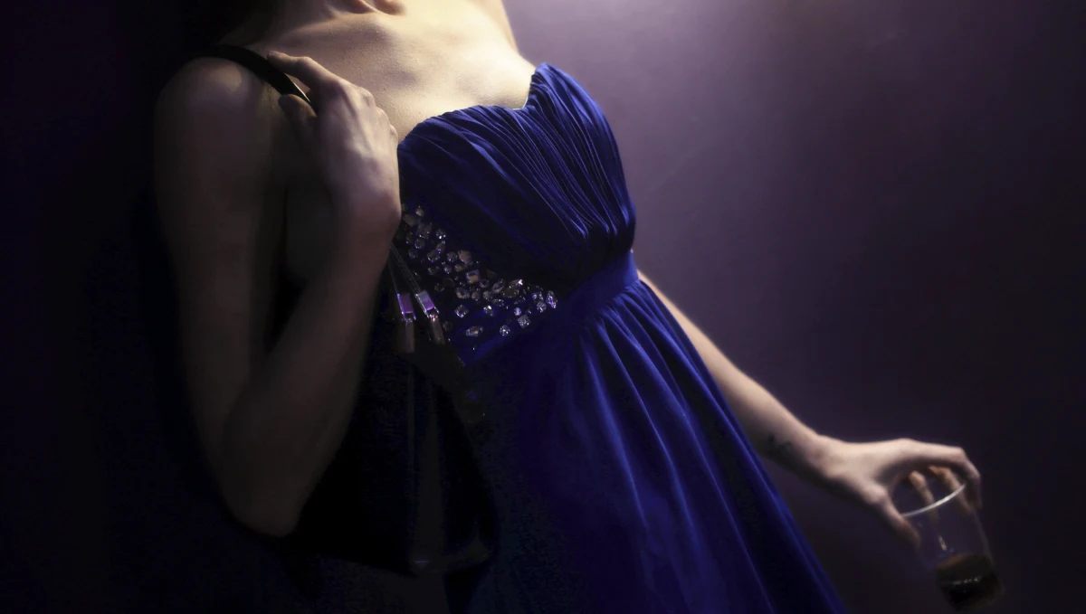 Hiszpańskie służby bezpieczeństwa rozwijały od lat 80. sieć agencji towarzyskich, mającą na celu zbieranie informacji przeciwko zagranicznym dyplomatom - pisze madrycki dziennik "El Mundo". ​Zdaniem stołecznej gazety, powołującej się na źródło w MSW w Madrycie, służby poprzez “zaprzyjaźnione z nimi" prostytutki zbierały materiały kompromitujące zarówno zagranicznych ambasadorów, którzy znaleźli się na ich celowniku, jak też niektórych polityków i przedsiębiorców.