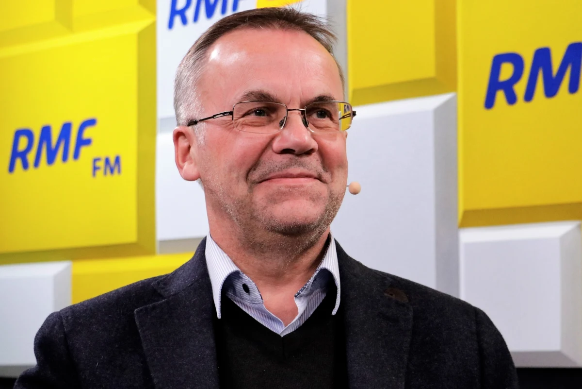 "Nasi oponenci budują tę kampanię na tym, że mówią, że te wybory są po to, by odsunąć PiS od władzy, co jest paradoksalne, bo w zdecydowanej większości samorządów u władzy są ludzie z PO i PSL, a to my chcemy odsunąć od władzy tych niedobrych włodarzy i zastąpić ich dobrymi gospodarzami" - powiedział w Popołudniowej rozmowie w RMF FM Jarosław Sellin, komentując kampanię samorządową. Wiceminister kultury stwierdził, że PiS "dobiera kadry zawsze według kompetencji". "Możemy to też udowodnić na poziomie władzy samorządowej" – zaznaczył. 