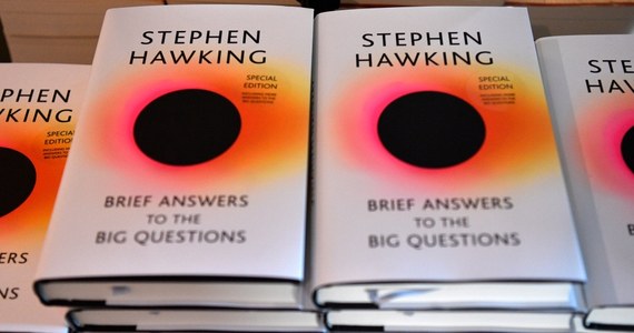 Przyszłość nauki jest zagrożona – ostrzega brytyjski astrofizyk i twórca teorii czarnych dziur, prof. Stephen Hawking. W dodatku ostrzega pośmiertnie. 