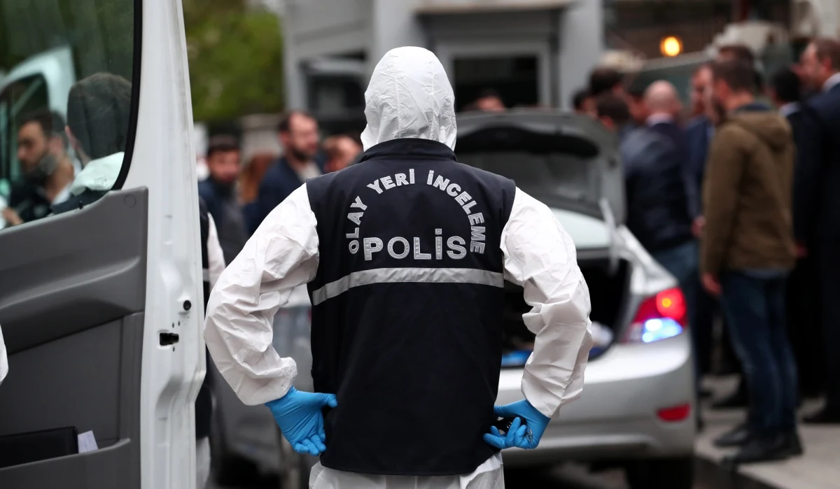 Turecka policja przeszukuje rezydencję konsula Arabii Saudyjskiej w Stambule - podała agencja Reutera. Czynności te następują w ramach śledztwa w sprawie zaginionego saudyjskiego dziennikarza Dżamala Chaszukdżiego, który krytykował władze w Rijadzie. Jak podaje AP, w saudyjskim konsulacie policja znalazła dowody, że Chaszukdżi został tam zamordowany.