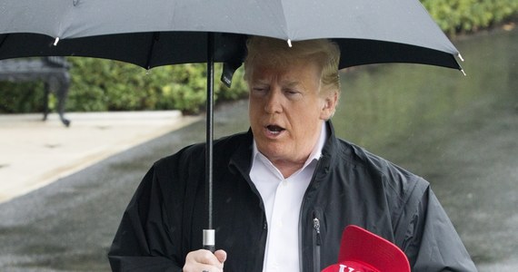 ​Prezydent Donald Trump powiedział w wywiadzie dla telewizji Fox Business: "Fed jest moim największym zagrożeniem", ponieważ zbyt szybko podnosi stopy procentowe. Trump coraz częściej atakuje politykę banku centralnego USA - pisze Reuters.