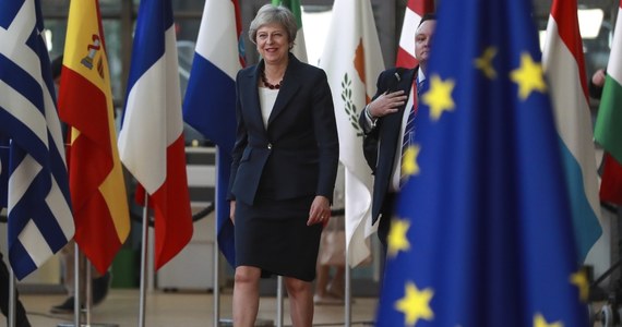 ​Porozumienie ws. Brexitu jest możliwe, czas, byśmy do niego doprowadzili - oświadczyła  w Brukseli premier Wielkiej Brytanii Theresa May. Z kolei główny unijny negocjator ds. Brexitu Michel Barnier podkreślił, że UE potrzebuje znacznie więcej czasu.