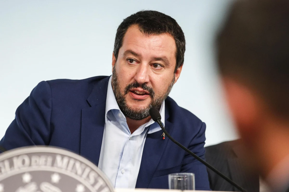 ​Wicepremier i szef MSW Włoch Matteo Salvini oświadczył w środę na konferencji biznesowej w Moskwie, że jego kraj nie poprze odnowienia sankcji gospodarczych nałożonych przez Unię Europejską na Rosję.
