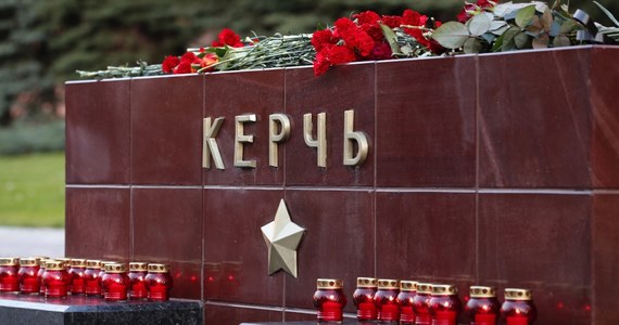 ​Liczba ofiar śmiertelnych strzelaniny w szkole w Kerczu na kontrolowanym przez Rosję Krymie wzrosła do 21 osób - ogłosiła lokalna administracja. Wciąż wiele ofiar znajduje się w szpitalach na oddziale intensywnej terapii.