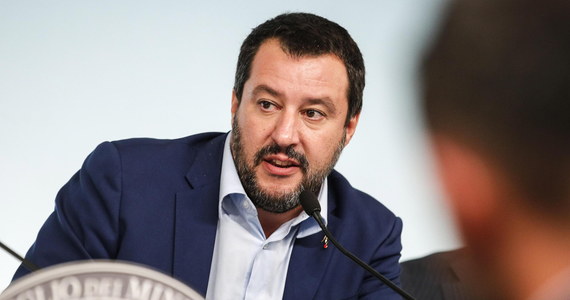 Włoski wicepremier Matteo Salvini powiedział, że być może będzie kandydował na stanowisko przewodniczącego Komisji Europejskiej, bo tego chcą jego sojusznicy. Podkreślił, że prowadzi dialog o współpracy z "polskimi i węgierskimi przyjaciółmi".