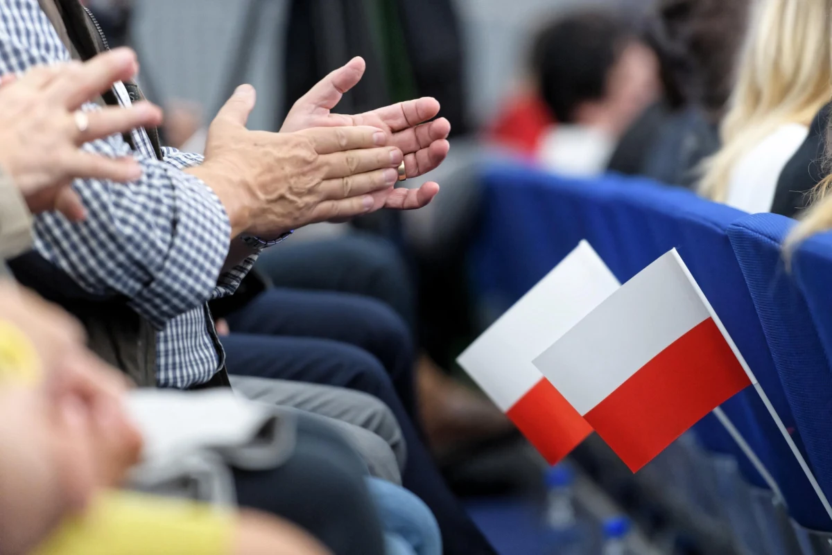 We wtorek wieczorem lub w środę najprawdopodobniej poznamy ostateczne wyniki wyborów samorządowych - zapowiada w rozmowie z reporterem RMF FM szef Państwowej Komisji Wyborczej. Wojciech Hermeliński przyznał, że podanie ich w poniedziałek na pewno nie będzie możliwe.