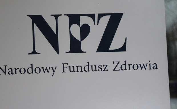 Nie rok, ale 18 miesięcy. Od teraz przez taki okres można korzystać z Europejskiej Karty Ubezpieczenia Zdrowotnego.