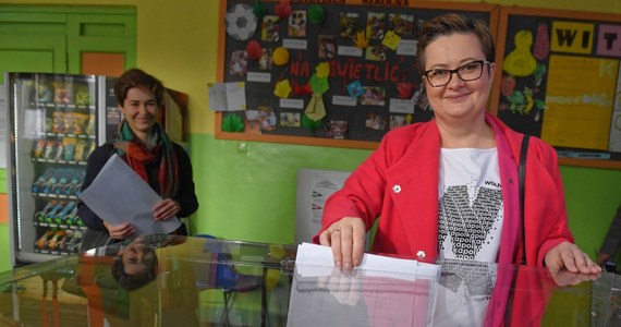 Będziemy popierać każdego kandydata, który jest w kontrze do Prawa i Sprawiedliwości - zapowiedziała w poniedziałek przewodnicząca Nowoczesnej, jedna z liderek Koalicji Obywatelskiej Katarzyna Lubnauer. Mówiła również, że w sejmikach wojewódzkich liczy na koalicje m.in. z PSL.