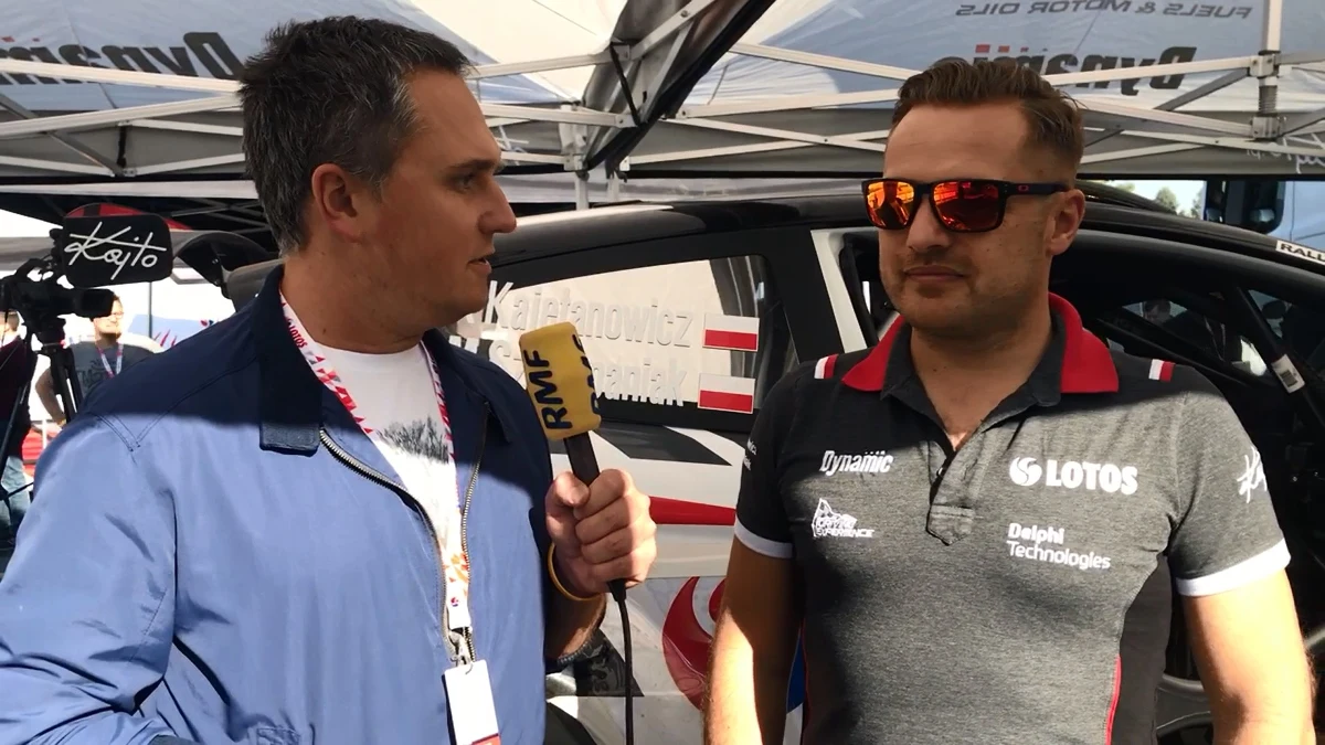Doświadczony pilot rajdowy Maciej Szczepaniak wraz z Kajetanem Kajetanowiczem szykują się do Rajdu Katalonii. Początek imprezy w czwartek. „Znam te trasy z poprzednich lat i mogę dzielić się z Kajetanem swoim doświadczeniem” – mówi w rozmowie z reporterem RMF FM Patrykiem Serwańskim Szczepaniak. „Kajetan niczym mnie nie zaskoczył. Widziałem więc czego się spodziewać. A to czego się spodziewałem zastałem w samochodzie” – tak pilot ocenił dotychczasową współpracę z Kajetanowiczem.