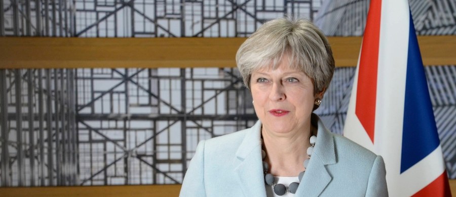 Brytyjska premier Theresa May zapowiedziała, że Wielka Brytania może zdecydować się na krótkie wydłużenie 21-miesięcznego okresu przejściowego po wyjściu kraju z Unii Europejskiej. Zaznaczyła jednak, że takie rozwiązanie byłoby "niepożądane".