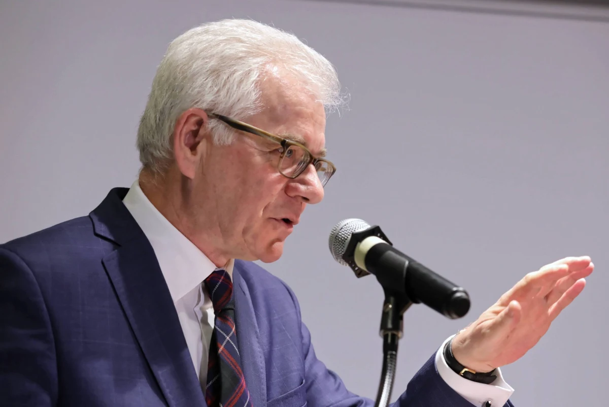 ​Stała obecność wojskowa USA w naszym kraju to dobre rozwiązanie nie tylko dla Polski, ale też dla regionu i wspólnoty euroatlantyckiej - przekonuje w "Rzeczpospolitej" minister spraw zagranicznych Jacek Czaputowicz.