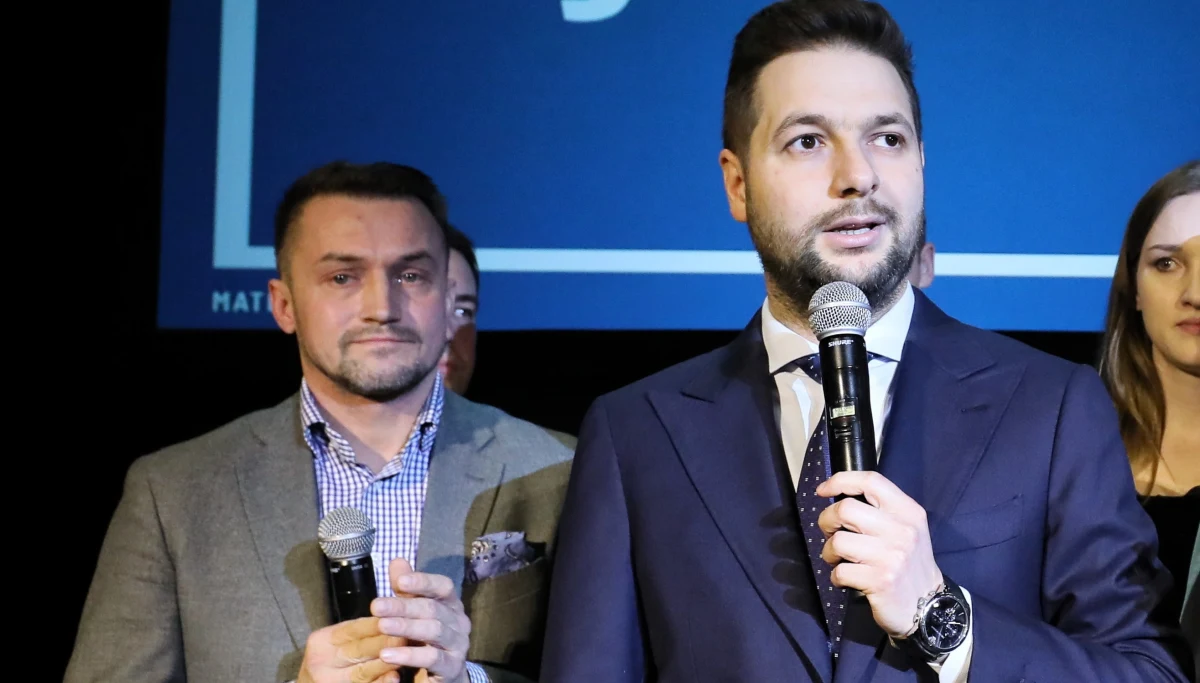 ​Coś się kiedyś zawsze kończy. Tym bardziej po 20 latach bez przerwy - napisał na swoim Facebooku były już warszawski samorządowiec Piotr Guział. Dodał, że jest dumny ze swojej drogi, za wszystkie szanse dziękuje wyborcom i żegna się z polityką w poczuciu spełnienia.