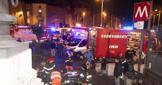 24 osoby zostały ranne, w tym jedna ciężko, we wtorek na stacji metra w Rzymie, gdzie zawaliły się schody ruchome. Prawie wszyscy ranni to rosyjscy kibice, przybyli do Wiecznego Miasta na mecz drużyny CSKA Moskwa z klubem AS Roma w ramach Ligi Mistrzów.