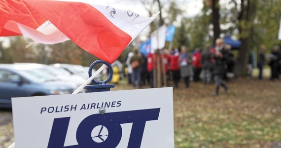 Ogólnopolskie Porozumienie Związków Zawodowych zapowiada wielką manifestację 11 listopada. Nauczyciele, kolejarze i górnicy mają iść przez Warszawę w obronie strajkujących pracowników Polskich Linii Lotniczych LOT. Ogłosił to szef OPZZ Jan Guz. Protestujący przed siedzibą LOT-u nie składają broni. Natomiast prezes PLL LOT Rafał Milczarski zapowiedział w Porannej rozmowie w RMF FM, że Zarząd Polskich Linii Lotniczych LOT złoży dzisiaj doniesienie do prokuratury w sprawie strajku w spółce. Zawiadomienie ma dotyczyć zastraszania pracowników. 