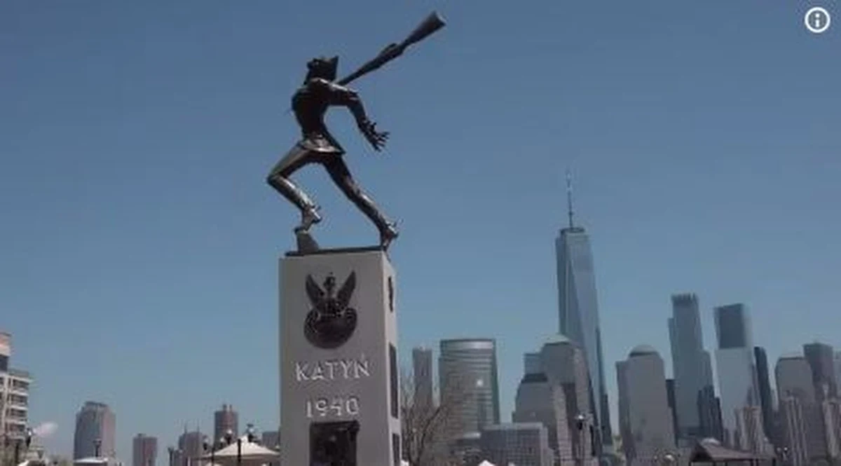 Władze Jersey City wyznaczyły na 11 grudnia datę referendum, które ma zdecydować o losach Pomnika Katyńskiego. Burmistrz Steven Fulop chce przenieść pomnik z Exchange Place w miejsce oddalone o 60 metrów i znajdujące się na ulicy York przy nabrzeżu rzeki Hudson. Pomnik Katyński stanąłby naprzeciwko Manhattanu.