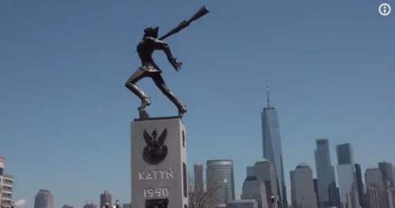 Władze Jersey City wyznaczyły na 11 grudnia datę referendum, które ma zdecydować o losach Pomnika Katyńskiego. Burmistrz Steven Fulop chce przenieść pomnik z Exchange Place w miejsce oddalone o 60 metrów i znajdujące się na ulicy York przy nabrzeżu rzeki Hudson. Pomnik Katyński stanąłby naprzeciwko Manhattanu.