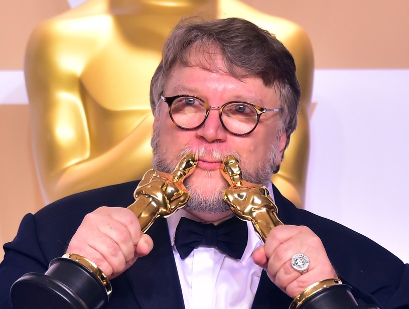 Laureat Oscara Guillermo del Toro ("Kształt wody", "Labirynt fauna", "Hellboy") stworzy dla serwisu Netflix nową wersję animacji "Pinokio". Będzie odpowiedzialny za scenariusz, produkcję i reżyserię. Historia Pinokia rozegra się w faszystowskich Włoszech lat 30. XX wieku.