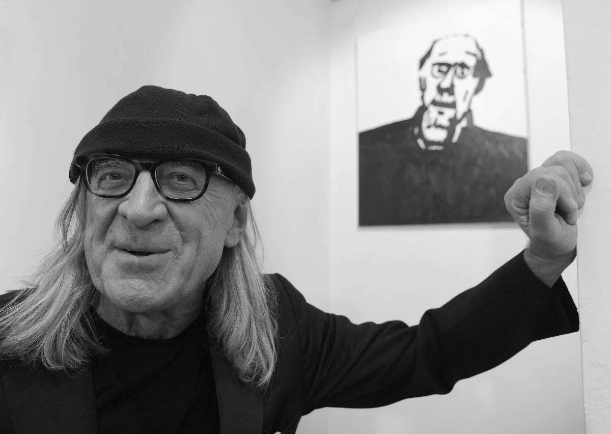 W niedzielę o 8 rano zmarł w Warszawie, w wieku 75 lat, Edward Dwurnik - przekazała córka artysty, Pola Dwurnik. Był to jeden z najbardziej rozpoznawalnych polskich malarzy współczesnych 