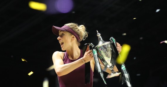 Jelina Switolina po raz pierwszy w karierze triumfuje w kończącym sezon turnieju WTA Finals! W finale w Singapurze rozstawiona z numerem szóstym Ukrainka pokonała rozstawioną z "piątką" Amerykankę Sloane Stephens 3:6, 6:2, 6:2. Batalia trwała prawie dwie i pół godziny.