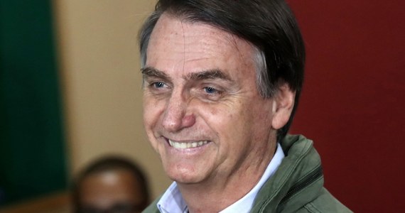 ​Kandydat skrajnej prawicy Jair Bolsonaro został wybrany na prezydenta Brazylii. W drugiej turze wyborów zdobył on 55,2 proc. głosów, a jego lewicowy rywal, Fernando Haddad - 44,8 proc. - poinformował Najwyższy Trybunał Wyborczy po przeliczeniu niemal wszystkim głosów.